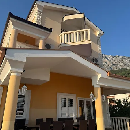 Apartment Anna Marija Promajna